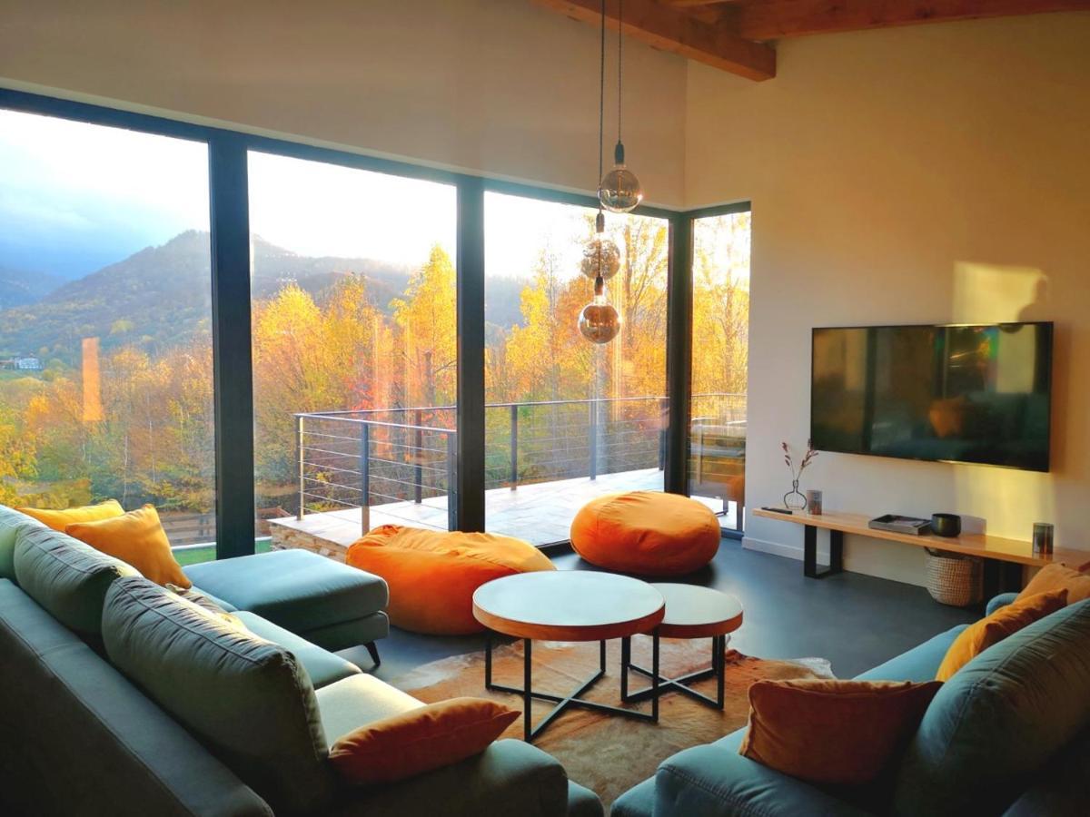 Mountain Lodge Rîşnov Exteriör bild