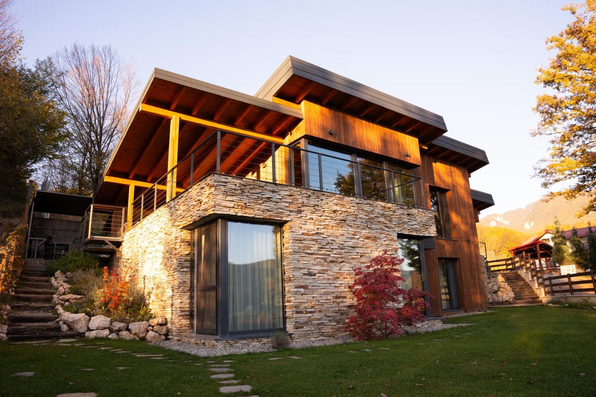 Mountain Lodge Rîşnov Exteriör bild