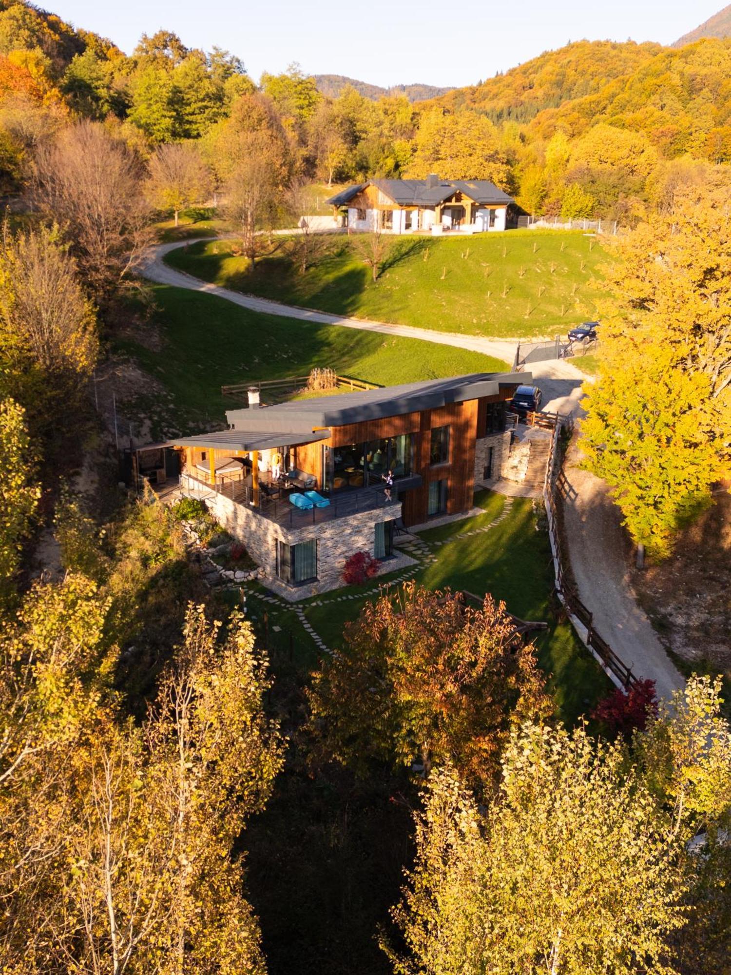 Mountain Lodge Rîşnov Exteriör bild